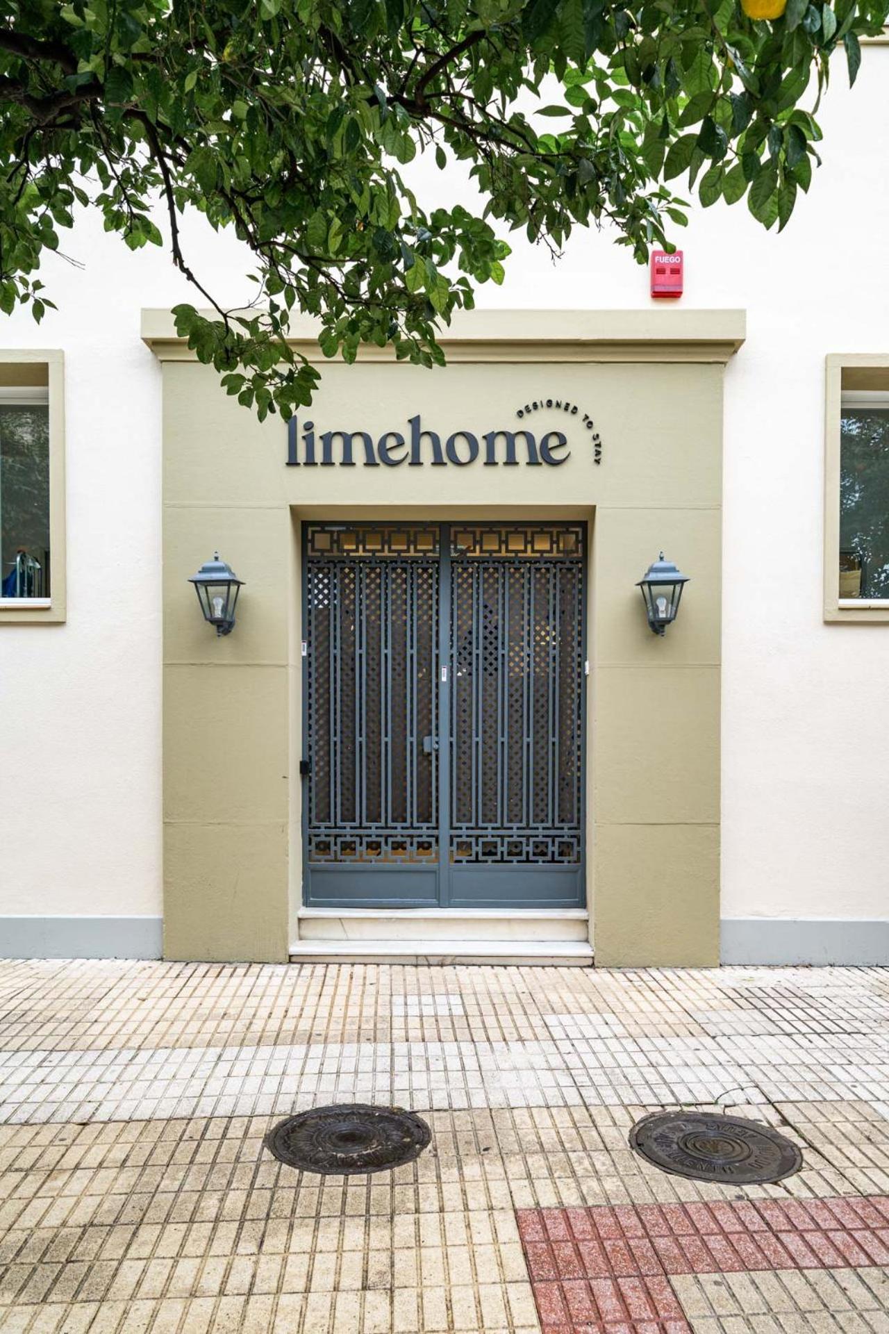 Limehome Sevilla Ronda De Capuchinos Bagian luar foto